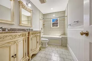 20 Woods Pl, Rockville Centre, NY 11570 - Photo 27