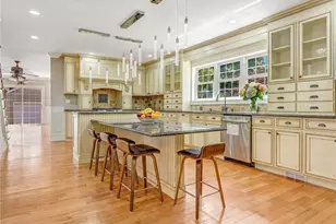 20 Woods Pl, Rockville Centre, NY 11570 - Photo 39