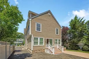 20 Woods Pl, Rockville Centre, NY 11570 - Photo 3