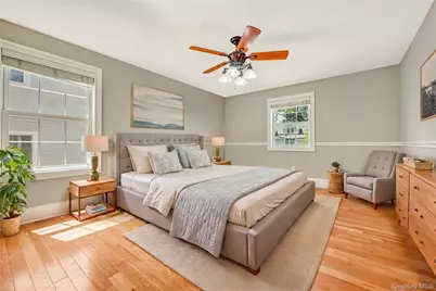 20 Woods Place, Rockville Centre, NY 11570 - Photo 45