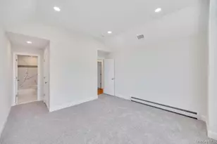 77 Carlton Ave, Mastic, NY 11950 - Photo 37