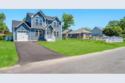 77 Carlton Avenue, Mastic, NY 11950 - Photo 5