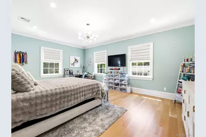 55 Plymouth Road, Manhasset, NY 11030 - Photo 23