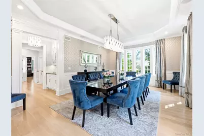 55 Plymouth Road, Manhasset, NY 11030 - Photo 17