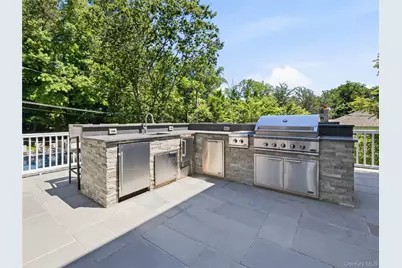 55 Plymouth Road, Manhasset, NY 11030 - Photo 35