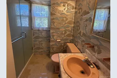 253 Eagle Avenue, West Hempstead, NY 11552 - Photo 13