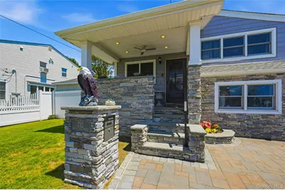 732 S 5th Street, Lindenhurst, NY 11757 - Photo 5