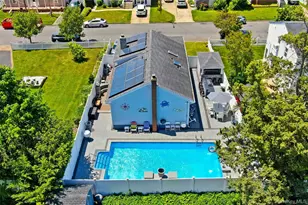 732 S 5th St, Lindenhurst, NY 11757 - Photo 31