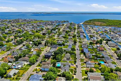 732 S 5th Street, Lindenhurst, NY 11757 - Photo 45