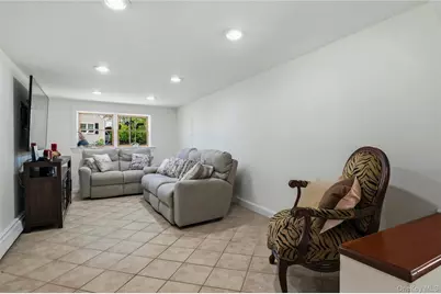 732 S 5th Street, Lindenhurst, NY 11757 - Photo 23