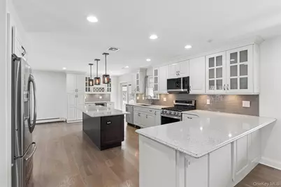 161 Barbara Road, Bellmore, NY 11710 - Photo 5