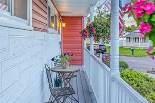 14 Mayo Ave, Huntington, NY 11743 - Photo 25