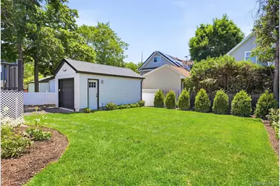 134 Murray Avenue, Port Washington, NY 11050 - Photo 19