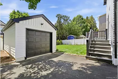 134 Murray Avenue, Port Washington, NY 11050 - Photo 17