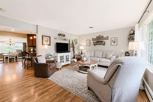 816 Blair St, Bohemia, NY 11716 - Photo 3