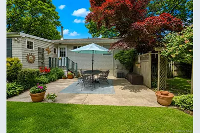 816 Blair Street, Bohemia, NY 11716 - Photo 29