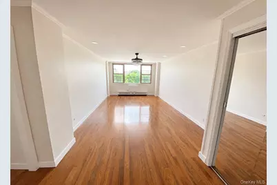 8111 45th Avenue #5C, Elmhurst, NY 11373 - Photo 7