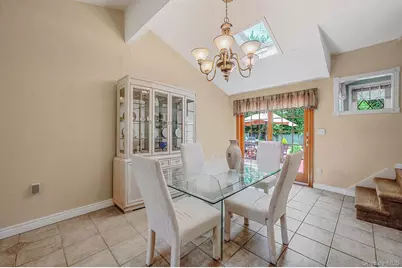 43 Dale Lane, Smithtown, NY 11787 - Photo 7