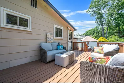 43 Dale Lane, Smithtown, NY 11787 - Photo 19