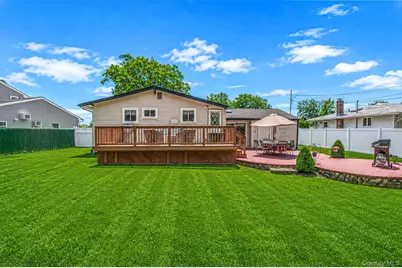 43 Dale Lane, Smithtown, NY 11787 - Photo 17