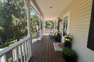 130 Hallock Landing Rd, Rocky Point, NY 11778 - Photo 3