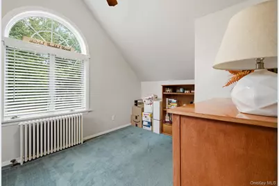71 E 17th Street, Huntington Station, NY 11746 - Photo 17