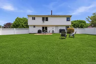 30 Mercury Ave, Patchogue, NY 11772 - Photo 27