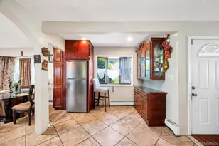 156 Shelter Ln, Levittown, NY 11756 - Photo 5