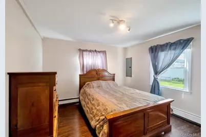156 Shelter Lane, Levittown, NY 11756 - Photo 11