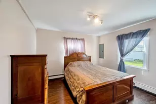 156 Shelter Ln, Levittown, NY 11756 - Photo 11