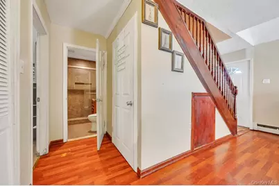 156 Shelter Lane, Levittown, NY 11756 - Photo 17