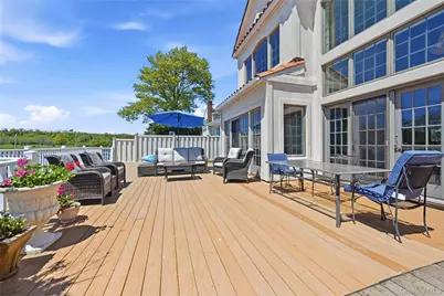2890 Clubhouse Road, Merrick, NY 11566 - Photo 27