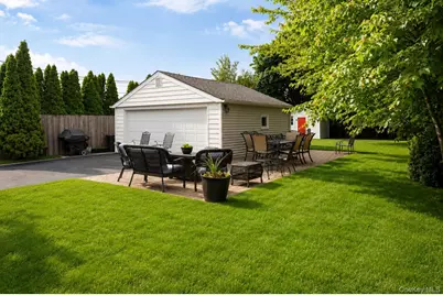 13 Gerald Avenue, Hicksville, NY 11801 - Photo 21