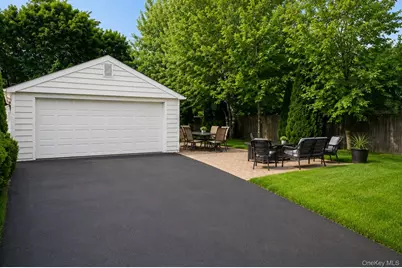 13 Gerald Avenue, Hicksville, NY 11801 - Photo 19