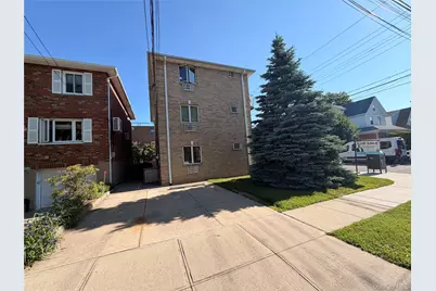 6152 170th Street, Fresh Meadows, NY 11365 - Photo 3