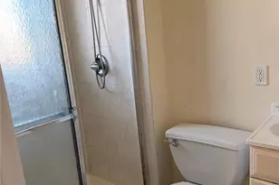 61-52 170th St, Fresh Meadows, NY 11365 - Photo 5