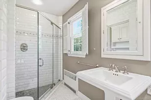 29 Coralyn Ave, White Plains, NY 10605 - Photo 21