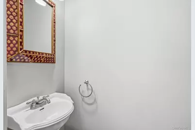 29 Coralyn Avenue, White Plains, NY 10605 - Photo 33