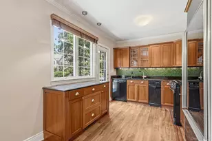 29 Coralyn Ave, White Plains, NY 10605 - Photo 13