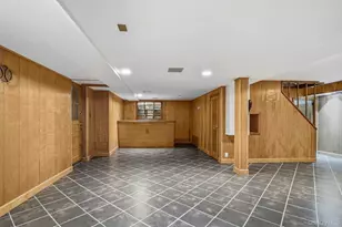 29 Coralyn Ave, White Plains, NY 10605 - Photo 31