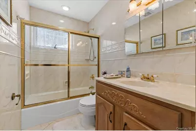 38 Hayden Drive, Bethpage, NY 11714 - Photo 21