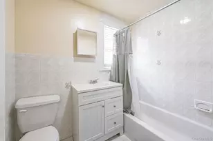 27-06 Deerfield Rd, Far Rockaway, NY 11691 - Photo 13