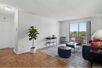 687 Bronx River Road #6C, Yonkers, NY 10704 - Photo 1