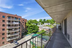 687 Bronx River Rd, Yonkers, NY 10704 - Photo 15