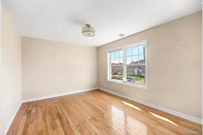 253 Devonshire Drive, New Hyde Park, NY 11040 - Photo 11