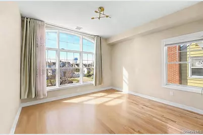 253 Devonshire Drive, New Hyde Park, NY 11040 - Photo 5