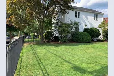 18 Chestnut Avenue, Pelham, NY 10803 - Photo 19