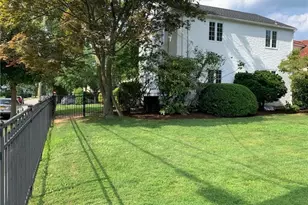 18 Chestnut Ave, Pelham, NY 10803 - Photo 19