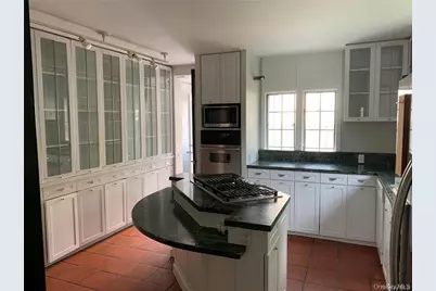 18 Chestnut Avenue, Pelham, NY 10803 - Photo 7