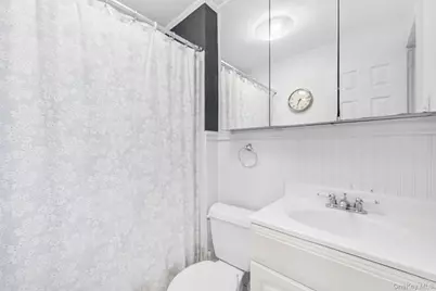 123 East Avenue, Valley Stream, NY 11580 - Photo 11